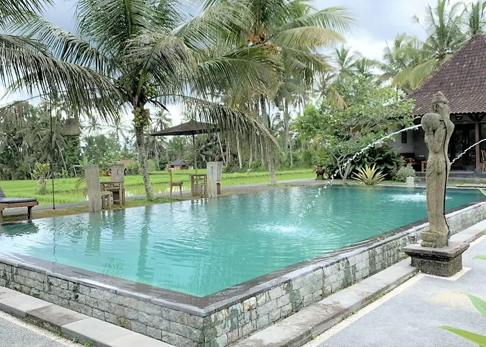 Hotel Pajar House & 3*